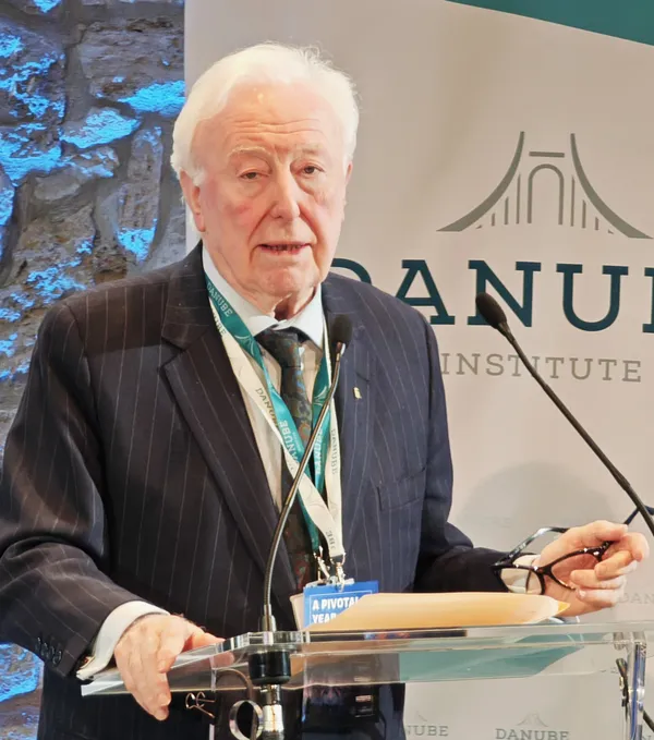 One Minute Tours creator John O’Sullivan relocates to Australia, citing shootings and safety fears for children