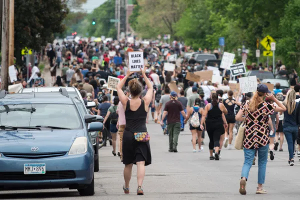 How Federal Agents Identify Minneapolis Anti-ICE Protesters Through Facial Recognition, Phones, Social Media and Data Fusion