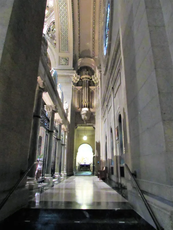 Minneapolis Catholics grapple with fear and grief as immigration enforcement intensifies near parishes and neighborhoods