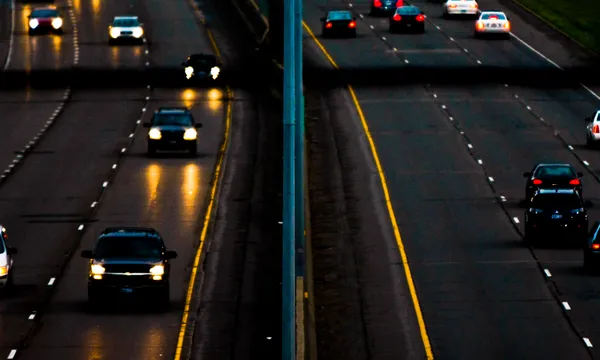 Minneapolis Commute Alert: Protest Convoys and Major Bridge Closures Cause Significant Morning Delays