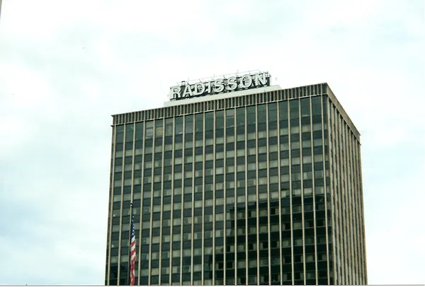 St. Paul hotels temporarily close amid immigration enforcement tensions, canceling reservations and citing guest safety concerns