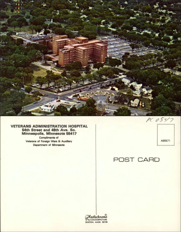 Minneapolis VA staff memorial for ICU nurse Alex Pretti draws overflow crowds and livestream viewers